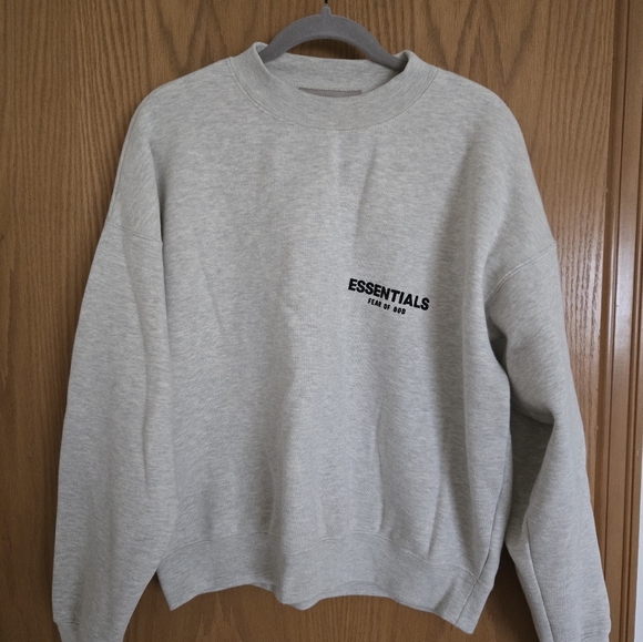Fear of God ESSENTIALS Off-white Crewneck  Sweatshirt XS - Picture 1 of 8